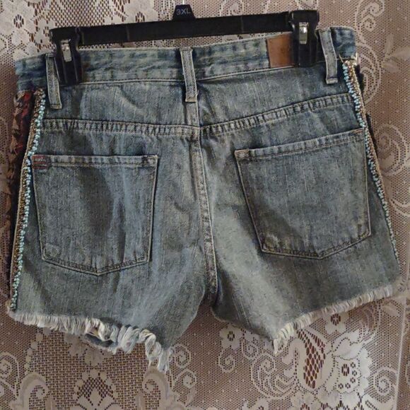 BDG Women's size S or 27 In distressed beaded studded tapestry Jean short shorts - Picture 4 of 11